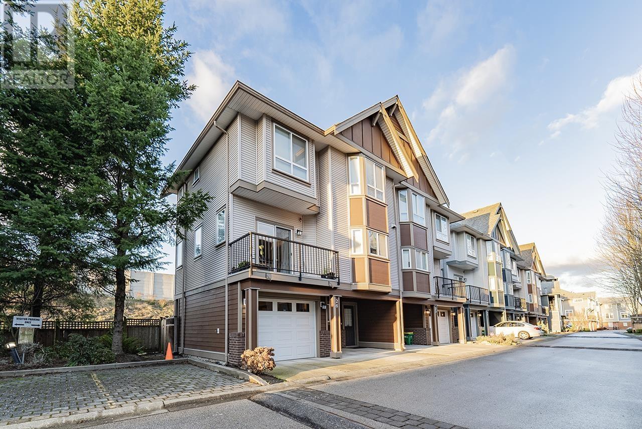 26 1211 Ewen Avenue, New Westminster, British Columbia  V3M 5E5 - Photo 1 - R2957197