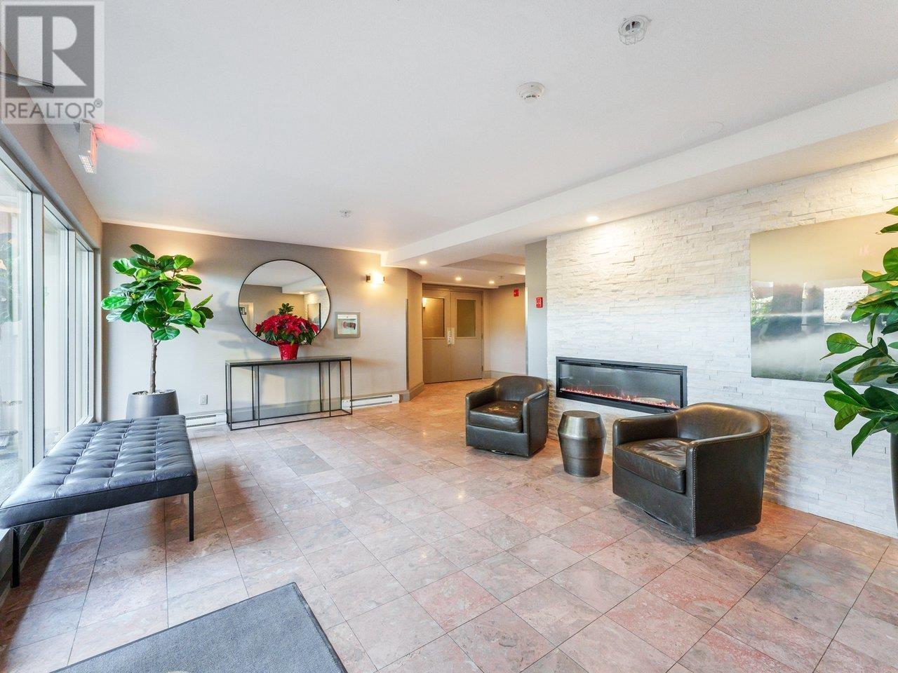 Listing Picture 16 of 22 : 212 1869 SPYGLASS PLACE, Vancouver / 溫哥華 - 魯藝地產 Yvonne Lu Group - MLS Medallion Club Member