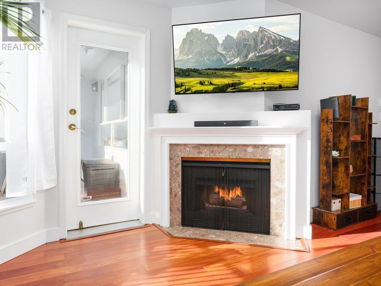 Listing Picture 5 of 22 : 212 1869 SPYGLASS PLACE, Vancouver / 溫哥華 - 魯藝地產 Yvonne Lu Group - MLS Medallion Club Member