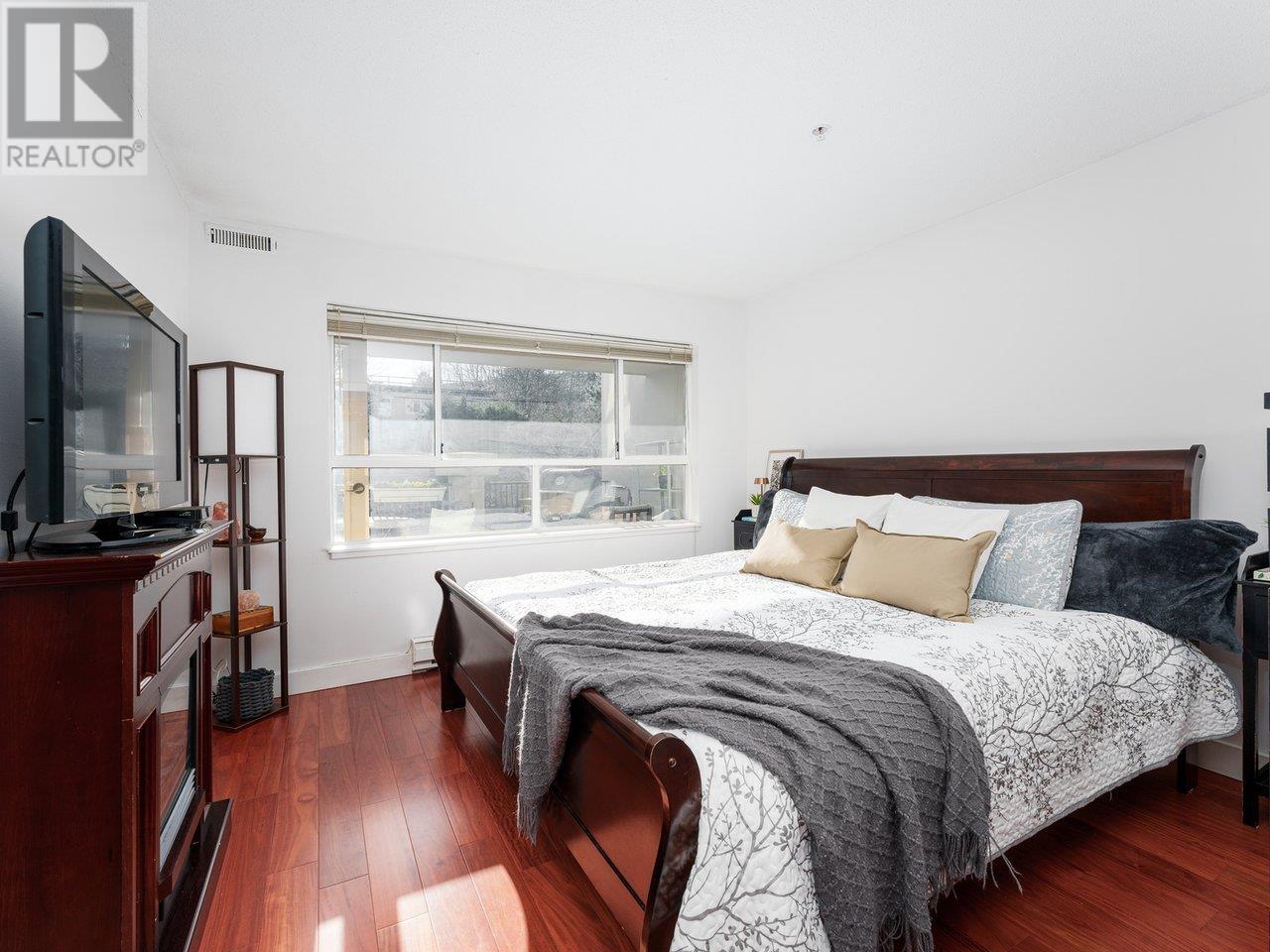 Listing Picture 8 of 22 : 212 1869 SPYGLASS PLACE, Vancouver / 溫哥華 - 魯藝地產 Yvonne Lu Group - MLS Medallion Club Member