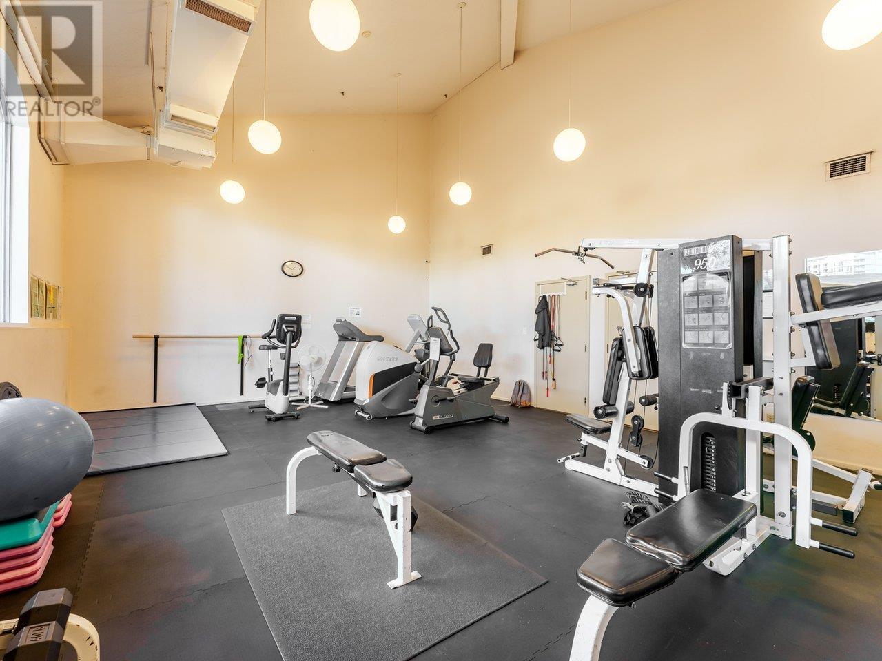 Listing Picture 19 of 22 : 212 1869 SPYGLASS PLACE, Vancouver / 溫哥華 - 魯藝地產 Yvonne Lu Group - MLS Medallion Club Member