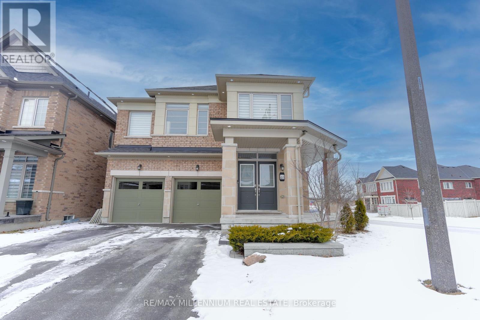 40 Frederick Pearson Street, East Gwillimbury, Ontario  L9N 0R8 - Photo 1 - N11940256