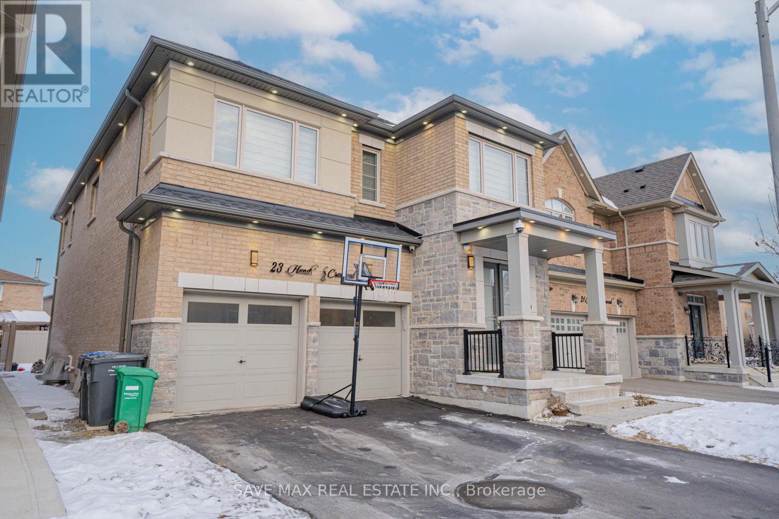 Property at 23 HENDRICKS CRESCENT image 3