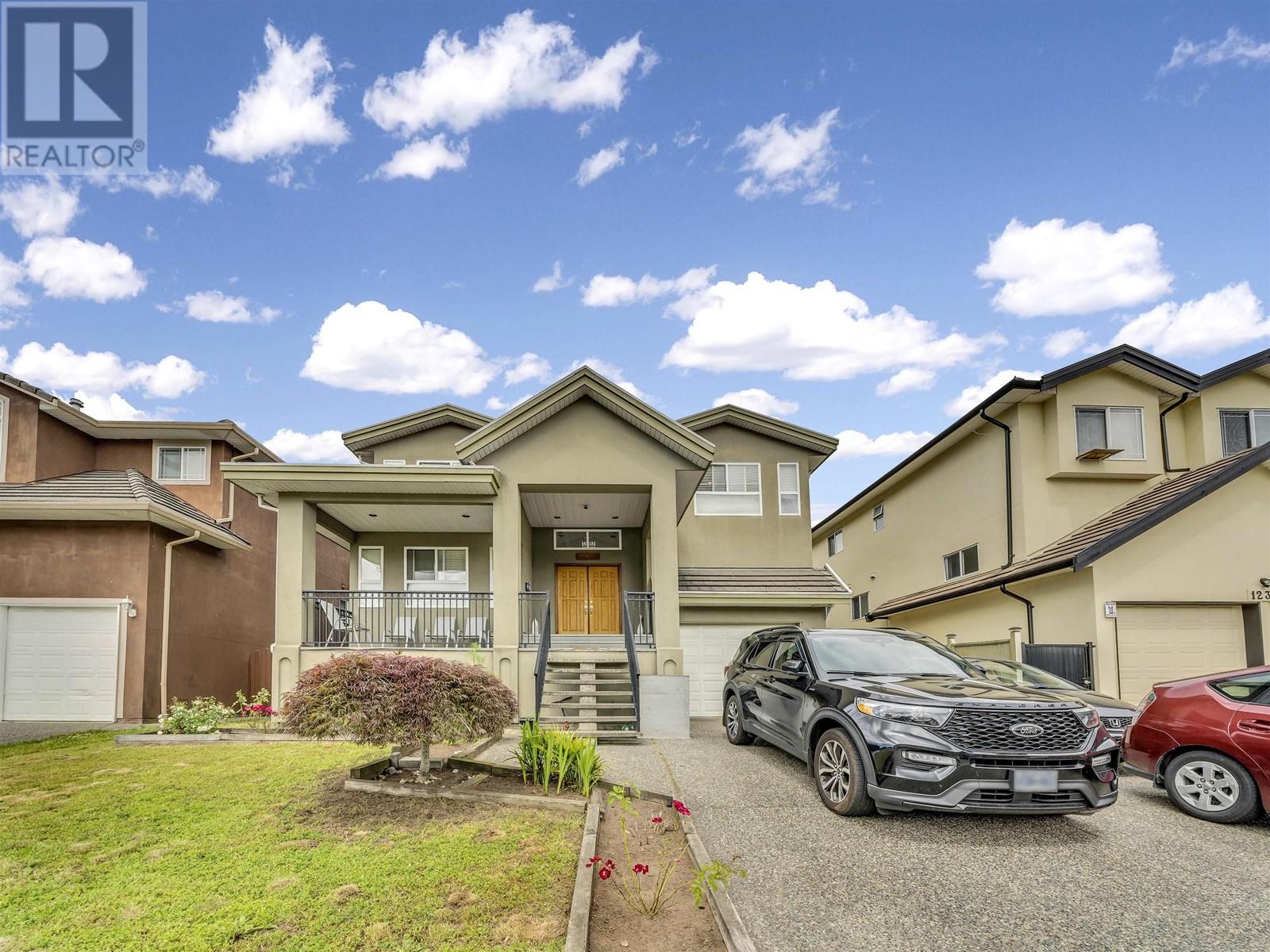 1239 Salter Street, New Westminster, British Columbia  V3M 6W9 - Photo 1 - R2960138