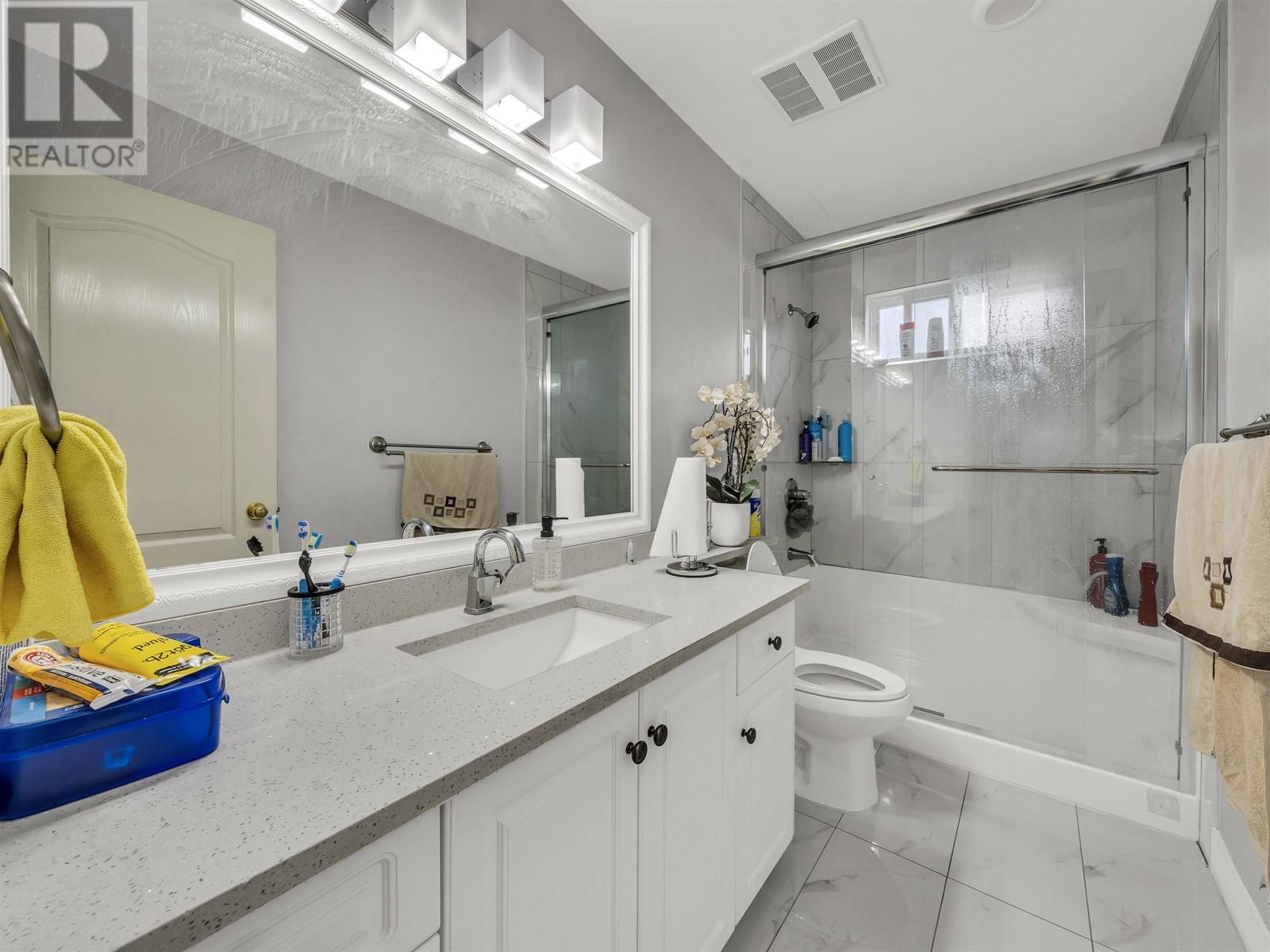 1239 Salter Street, New Westminster, British Columbia  V3M 6W9 - Photo 9 - R2960138