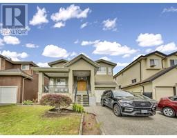 1239 SALTER STREET, New Westminster, British Columbia