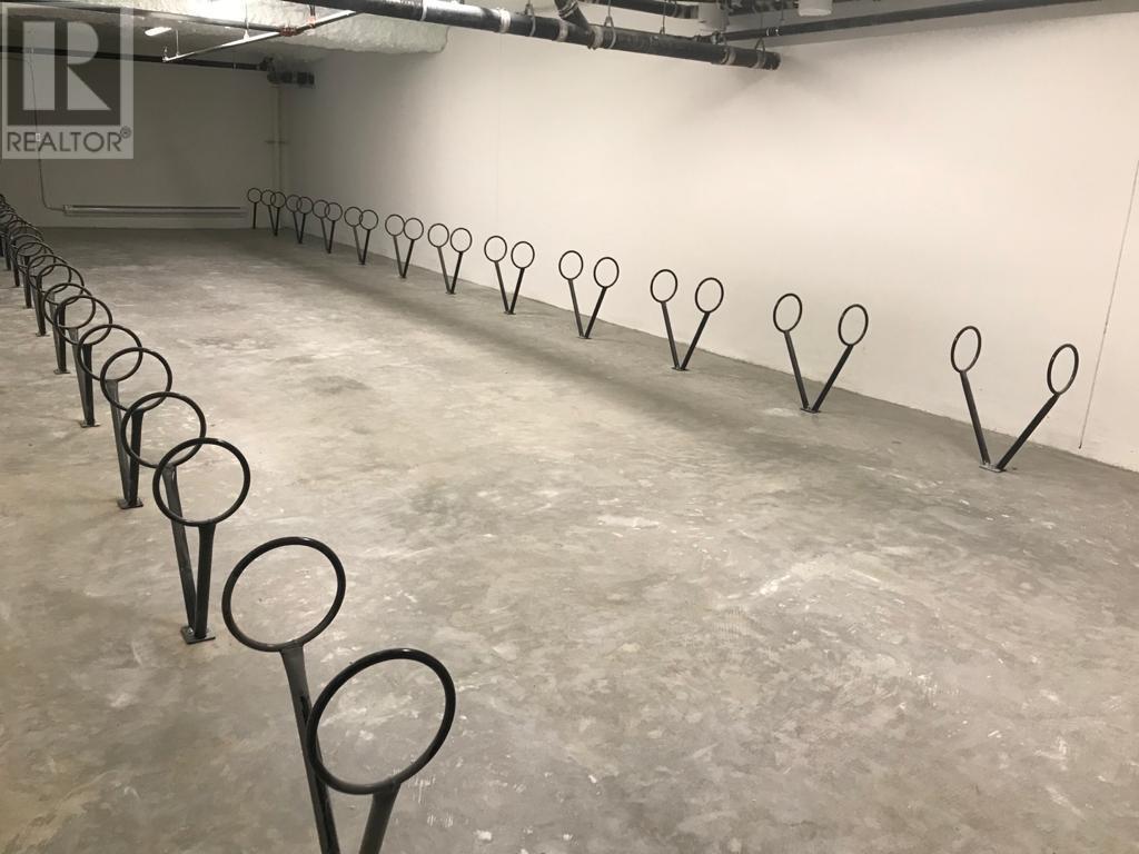 611 621 REGAN AVENUE