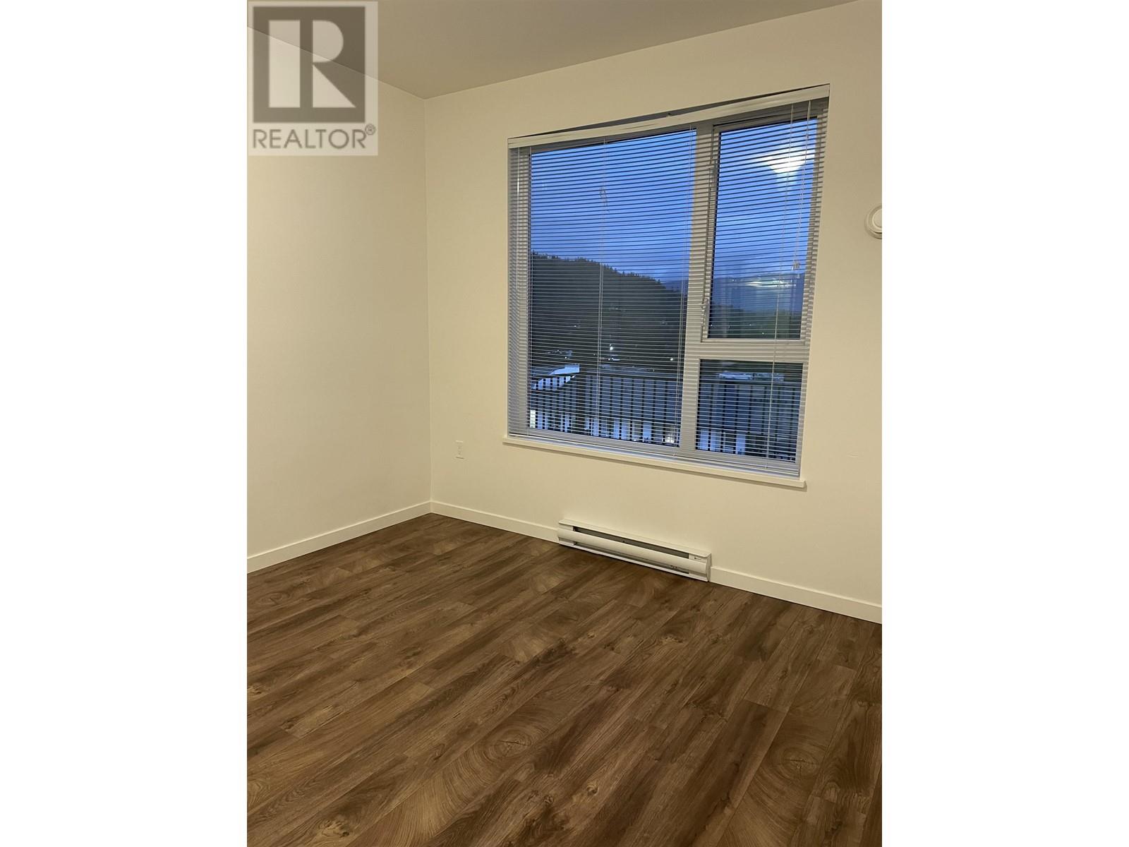 611 621 REGAN AVENUE