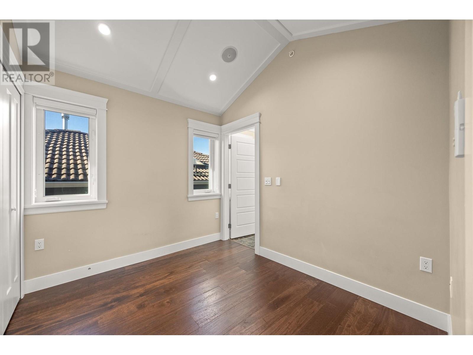 Listing Picture 19 of 24 : 273 E 58TH AVENUE, Vancouver / 溫哥華 - 魯藝地產 Yvonne Lu Group - MLS Medallion Club Member