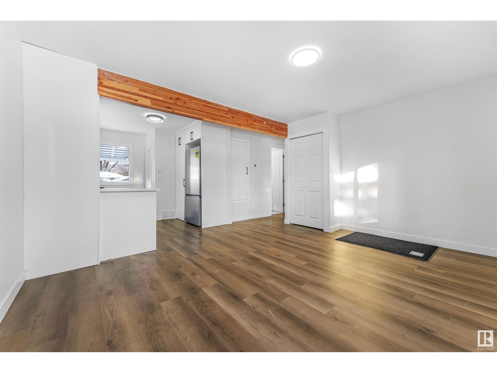 Property at 11906 50 street NW image 5