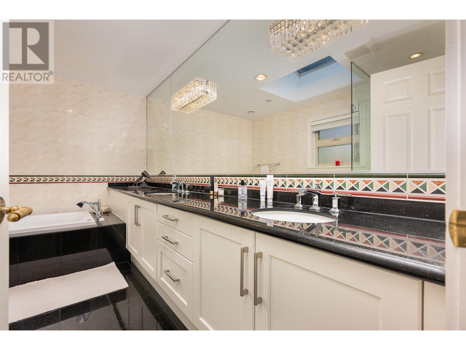 5566 Trafalgar Street, Vancouver, British Columbia  V6N 1C3 - Photo 18 - R2953153