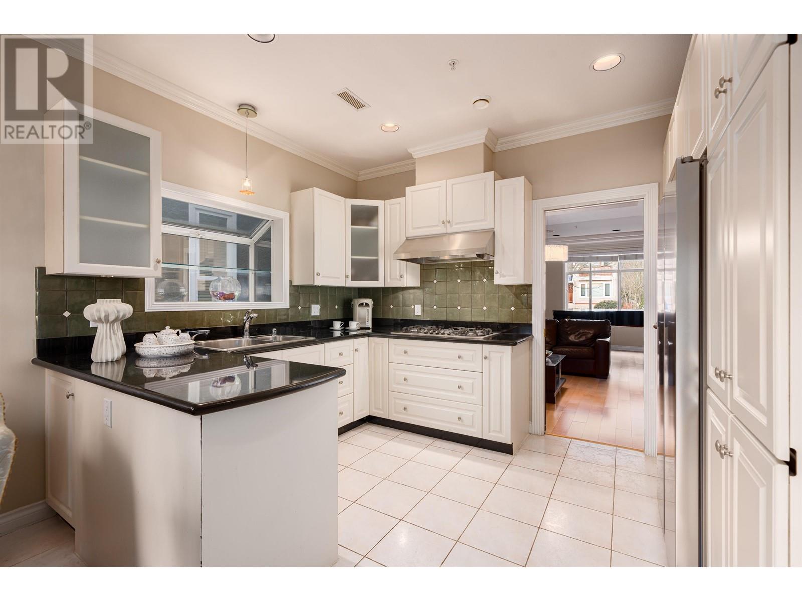 2716 W 42nd Avenue, Vancouver, British Columbia  V6N 3G5 - Photo 8 - R2951766