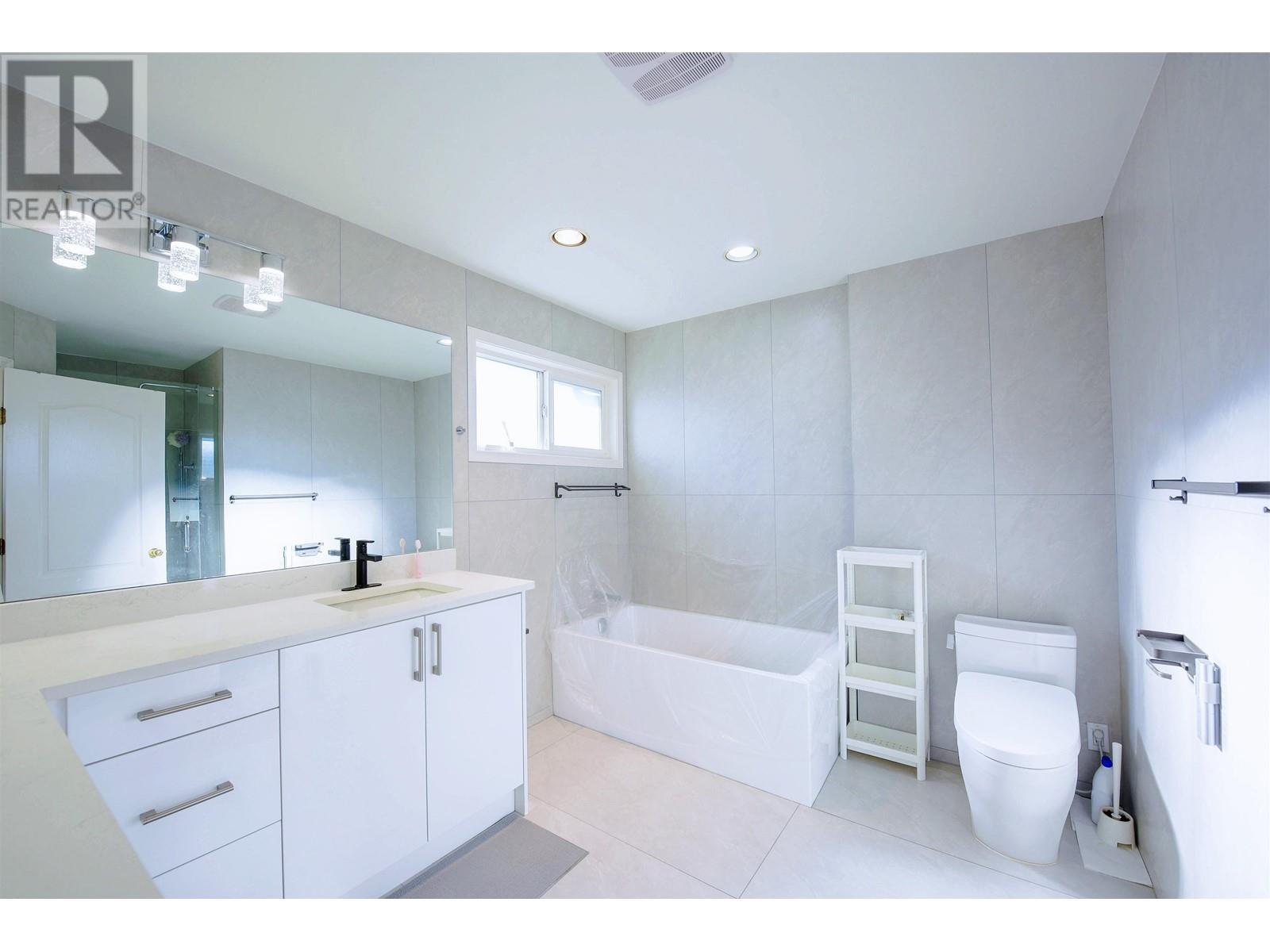 5500 Mccoll Crescent, Richmond, British Columbia  V6V 2L6 - Photo 10 - R2958628