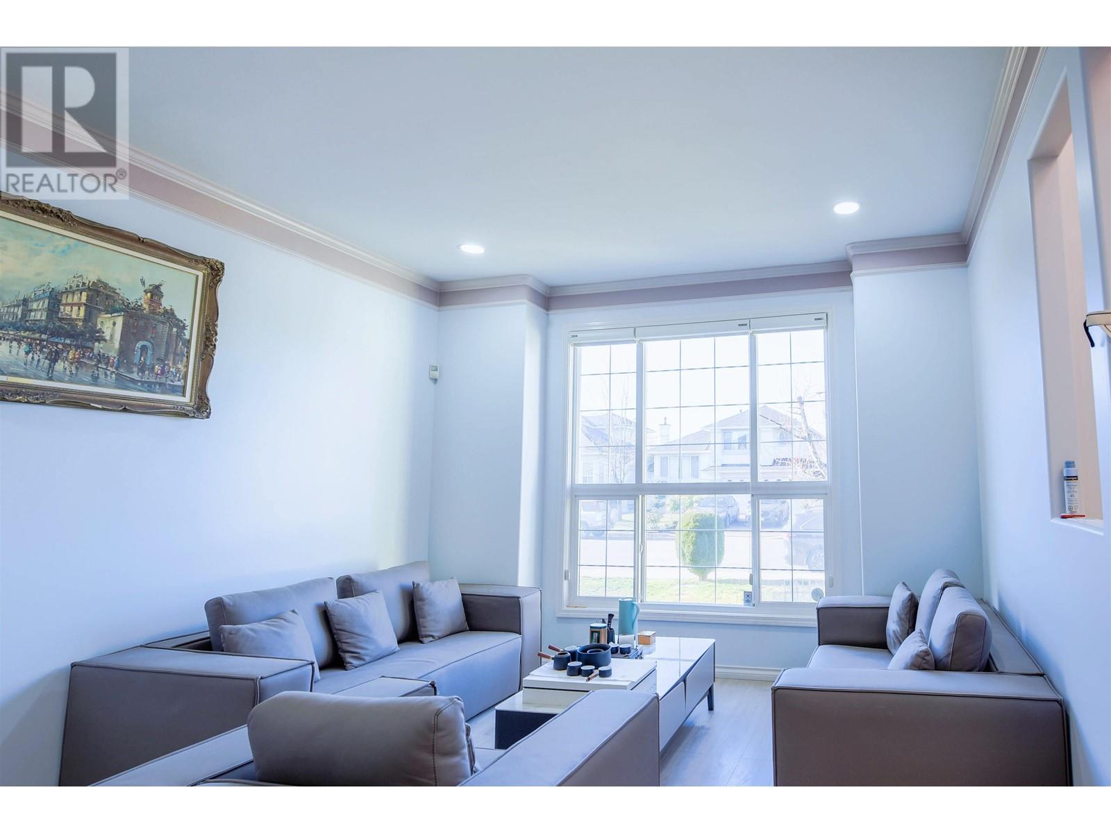 Property at 5500 MCCOLL CRESCENT image 3