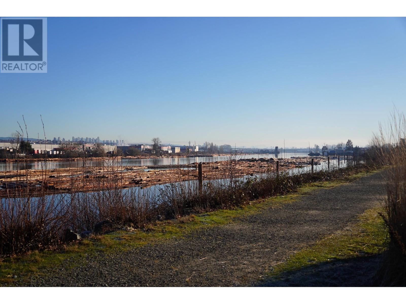 Listing Picture 9 of 11 : 22 10233 RIVER DRIVE, Richmond / 烈治文 - 魯藝地產 Yvonne Lu Group - MLS Medallion Club Member