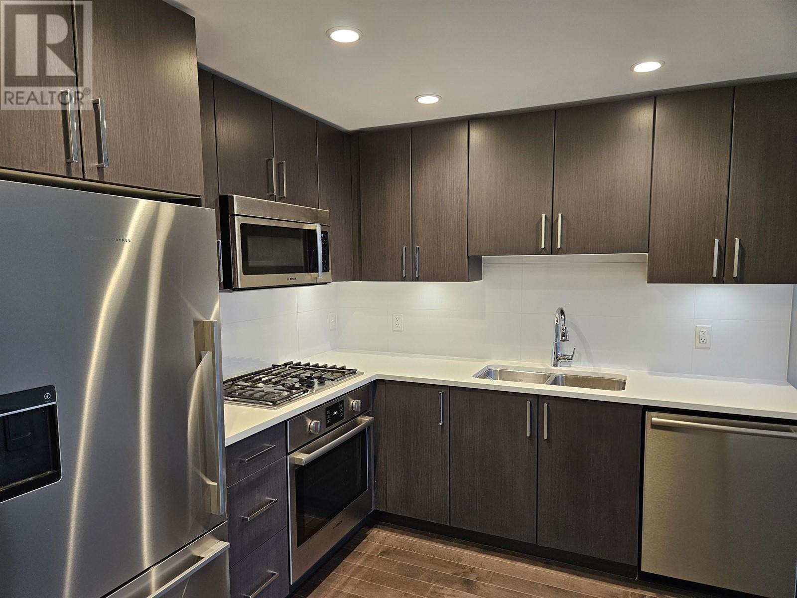 Listing Picture 7 of 15 : 1405 1708 ONTARIO STREET, Vancouver / 溫哥華 - 魯藝地產 Yvonne Lu Group - MLS Medallion Club Member