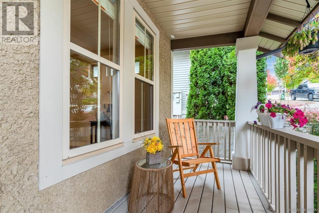 47 Maple Drive, Port Moody, British Columbia  V3H 5M8 - Photo 2 - R2956648