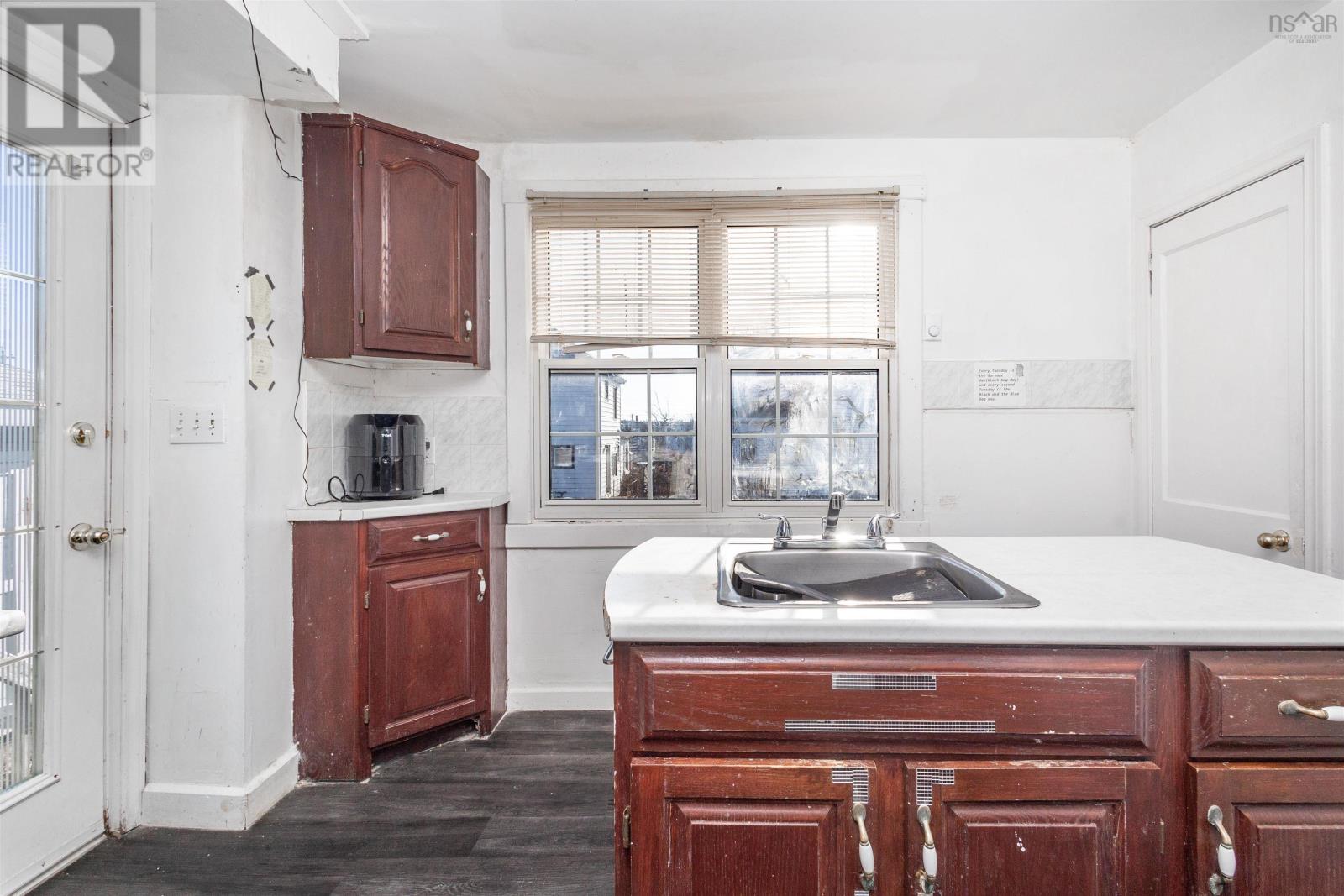 26 Mcdougall Street, Glace Bay, Nova Scotia  B1A 3E7 - Photo 13 - 202501621