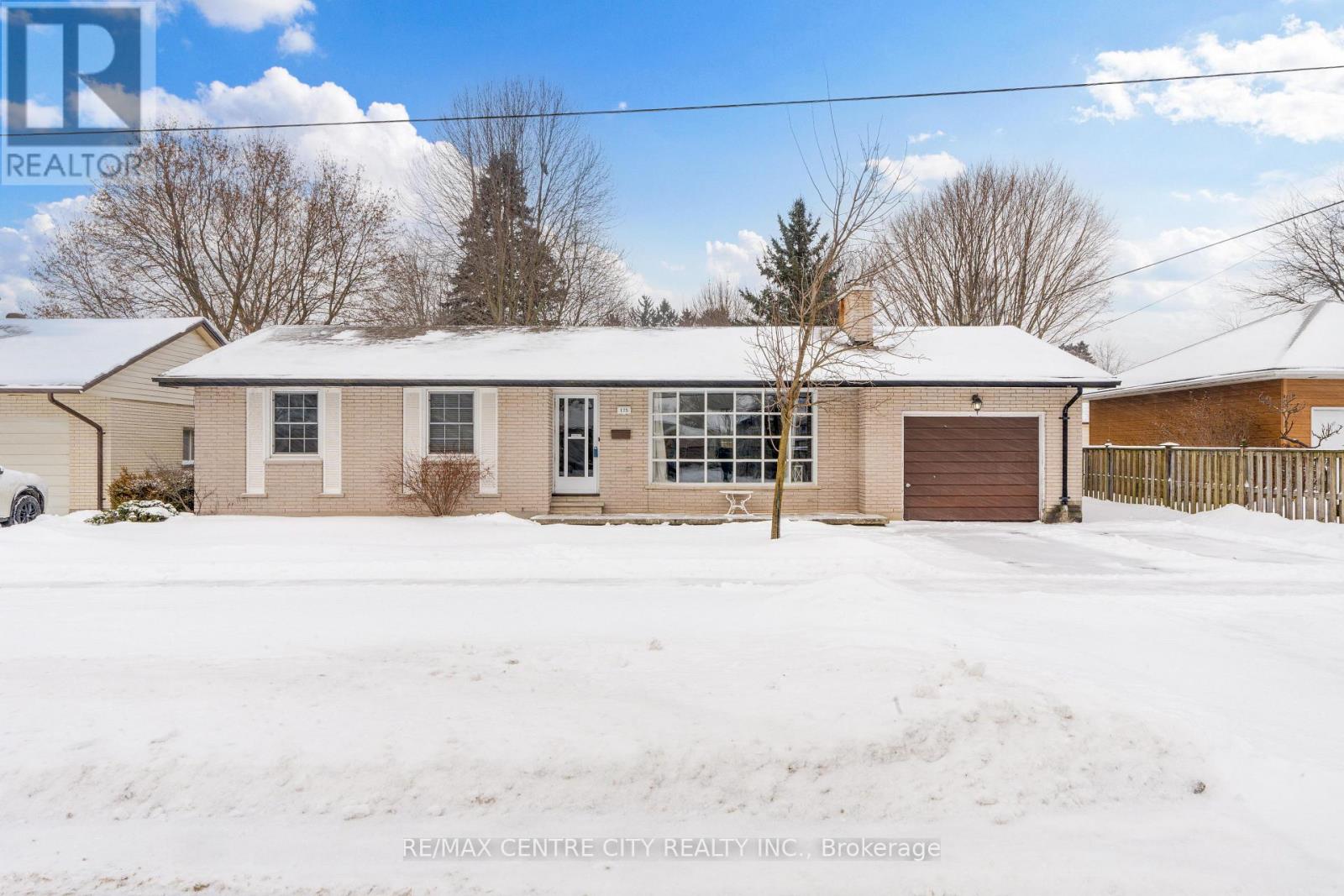 175 Ontario Street W, Strathroy-Caradoc, Ontario  N7G 1B8 - Photo 2 - X11941405