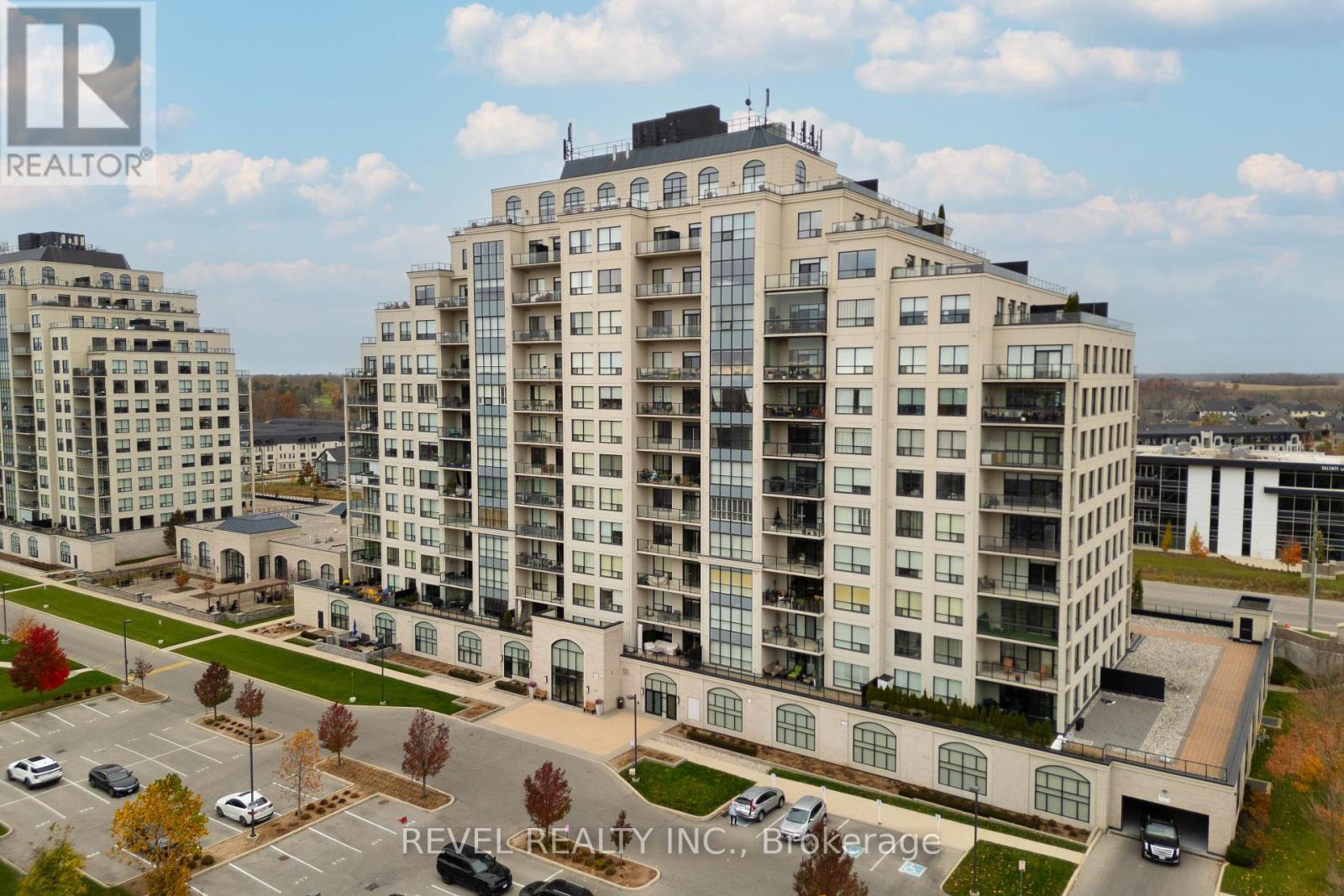 1105 - 240 Villagewalk Boulevard