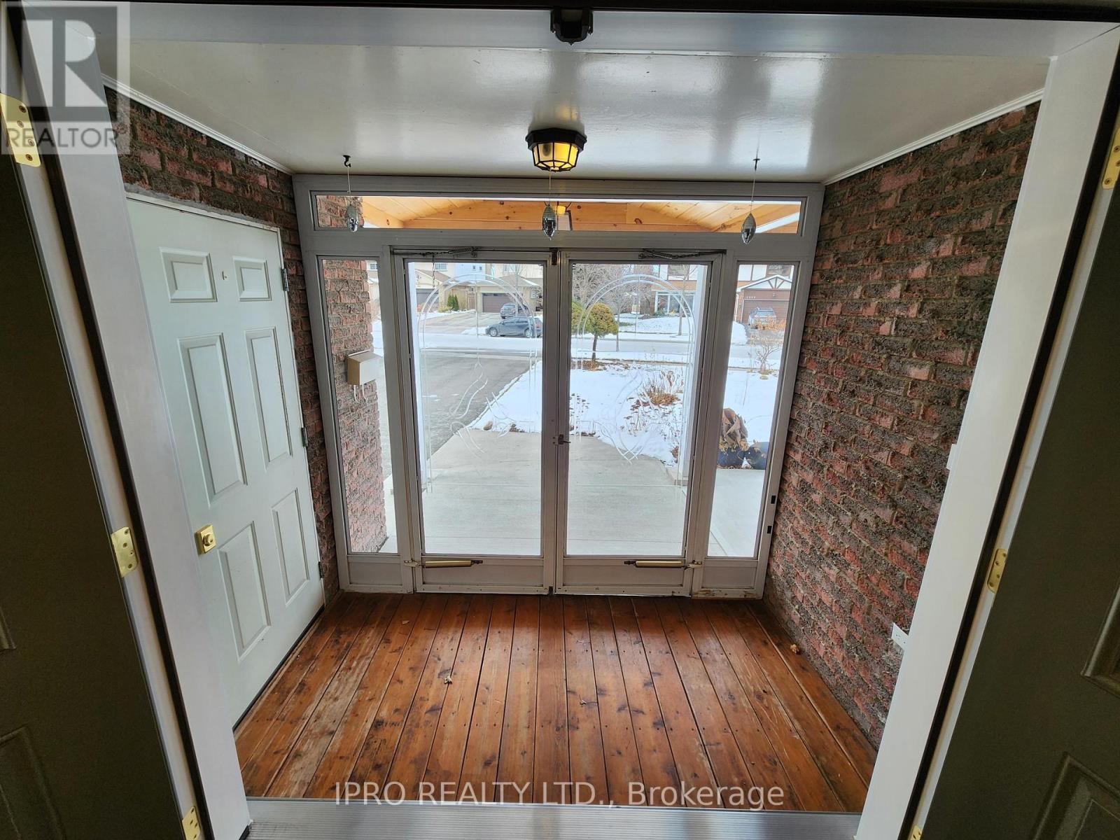 Property at 2326 KENBARB ROAD image 3