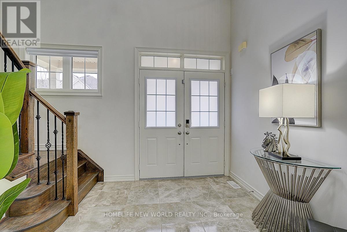 Property at 2497 BANDSMAN CRESCENT image 2