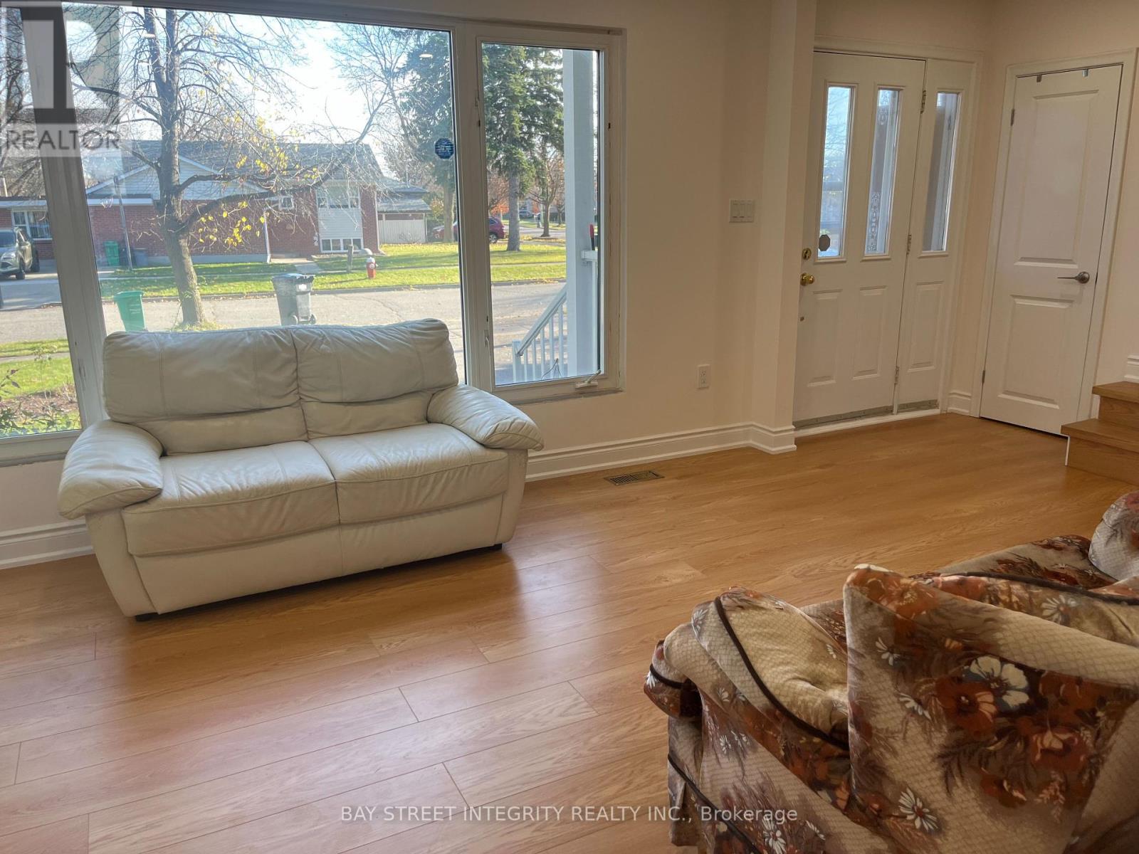 26 Morpeth Road, Brampton, Ontario  L6W 2Z2 - Photo 4 - W11926452