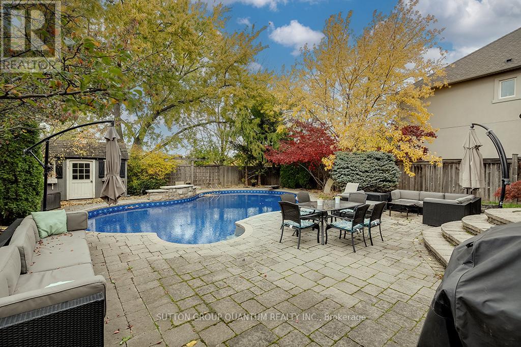 177 Spring Azure Crescent, Oakville, Ontario  L6L 6V7 - Photo 3 - W11941521