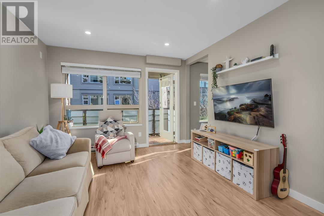 303 1677 Lloyd Avenue, North Vancouver, British Columbia V7P 0B1 - Photo 4 - R2960183