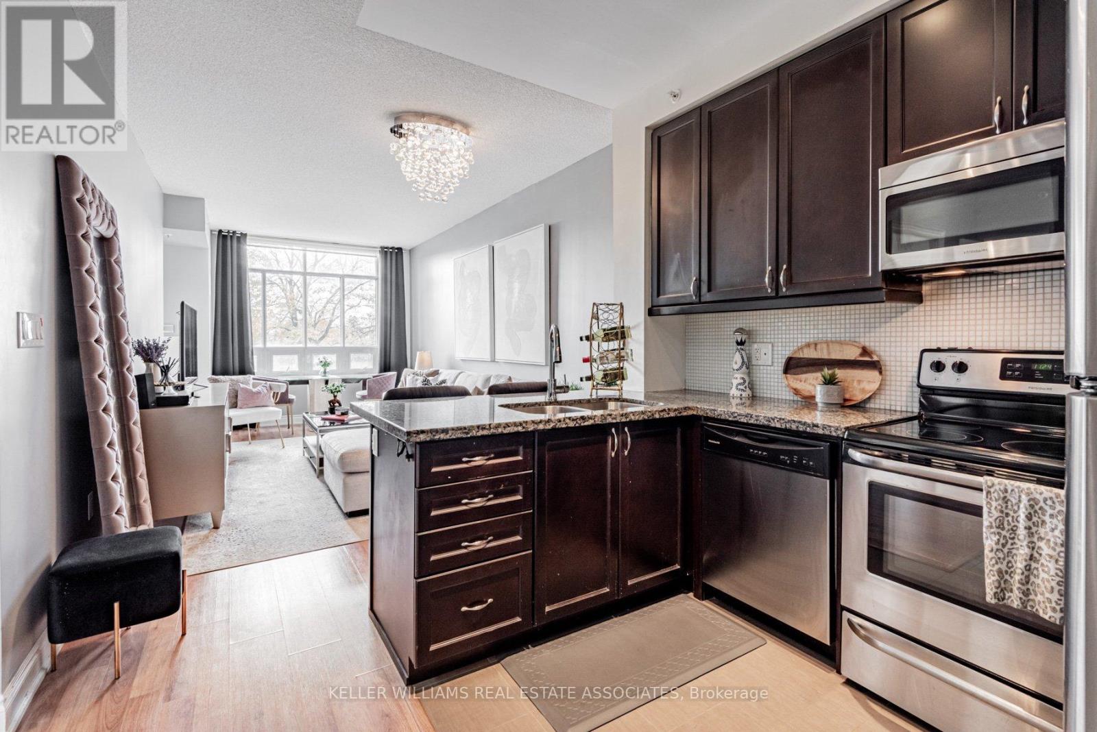 Property at 210 - 2396 MAJOR MACKENZIE DRIVE image 3