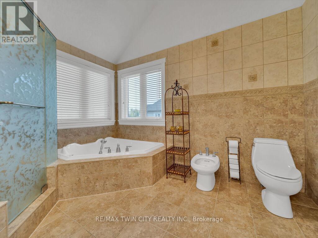 26 Paddock Court, Kitchener, Ontario  N2C 2R4 - Photo 19 - X11924527