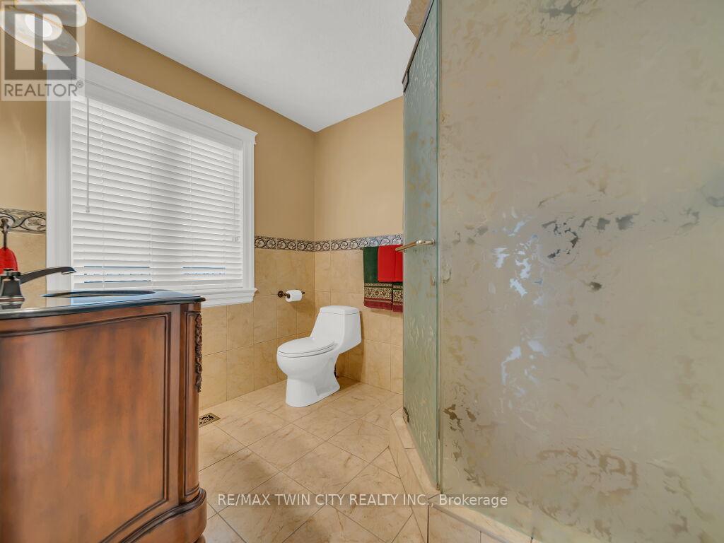 26 Paddock Court, Kitchener, Ontario  N2C 2R4 - Photo 21 - X11924527