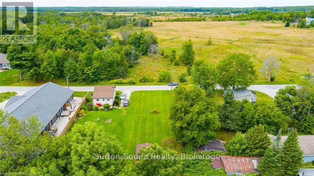 665 Watson Street, South Bruce Peninsula, Ontario  N0H 2T0 - Photo 4 - X11941776