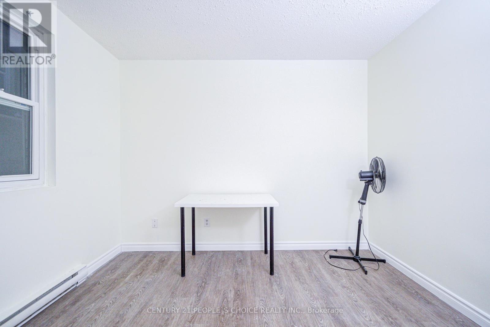 2 - 101 Westmount Road, Waterloo, Ontario  N2L 5G5 - Photo 24 - X11941775