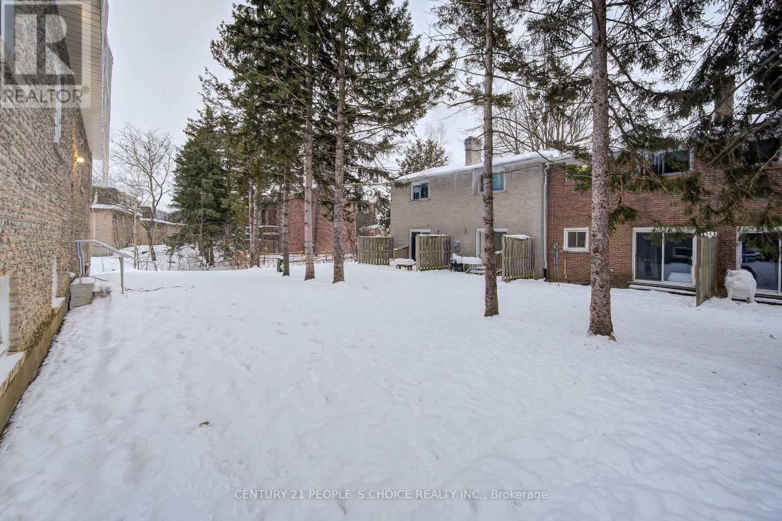 2 - 101 Westmount Road, Waterloo, Ontario  N2L 5G5 - Photo 8 - X11941775