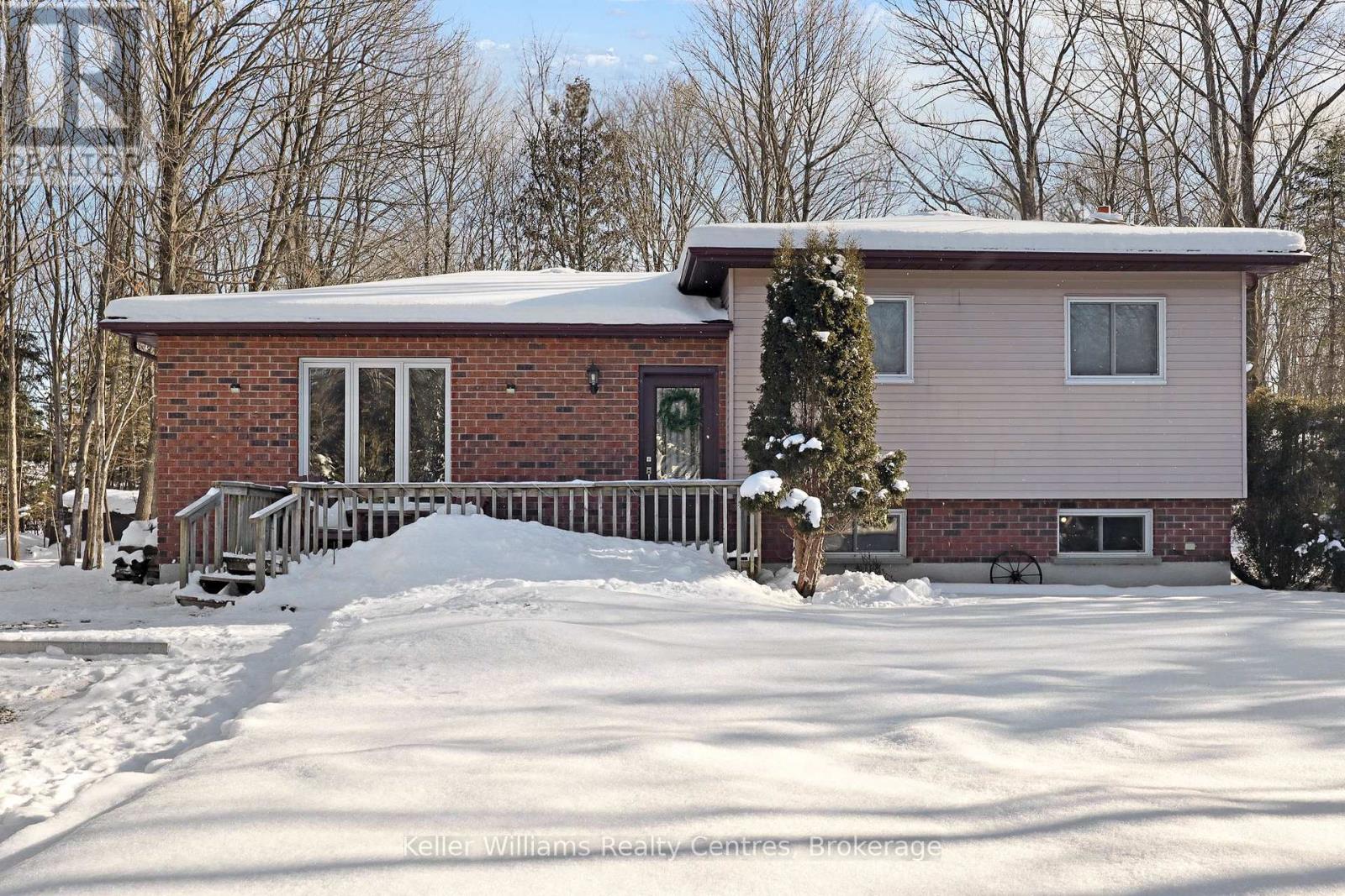 179593 Grey Road 17, Georgian Bluffs, Ontario  N0H 2T0 - Photo 2 - X11935257