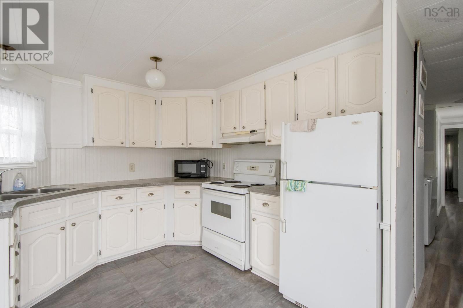 166 Hilltop Drive, Lower Sackville, Nova Scotia  B4C 2P5 - Photo 6 - 202501658