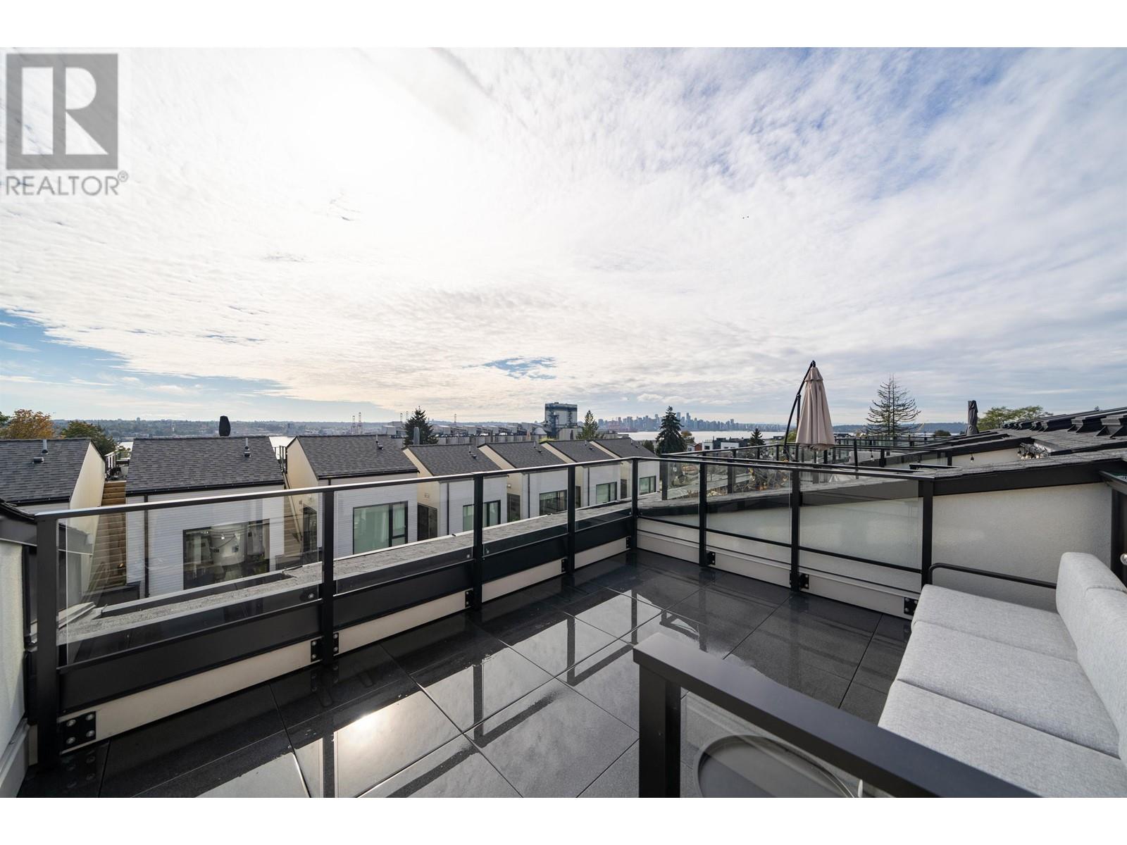 228 650 E 2nd Street, North Vancouver, British Columbia  V7M 1E3 - Photo 4 - R2960191