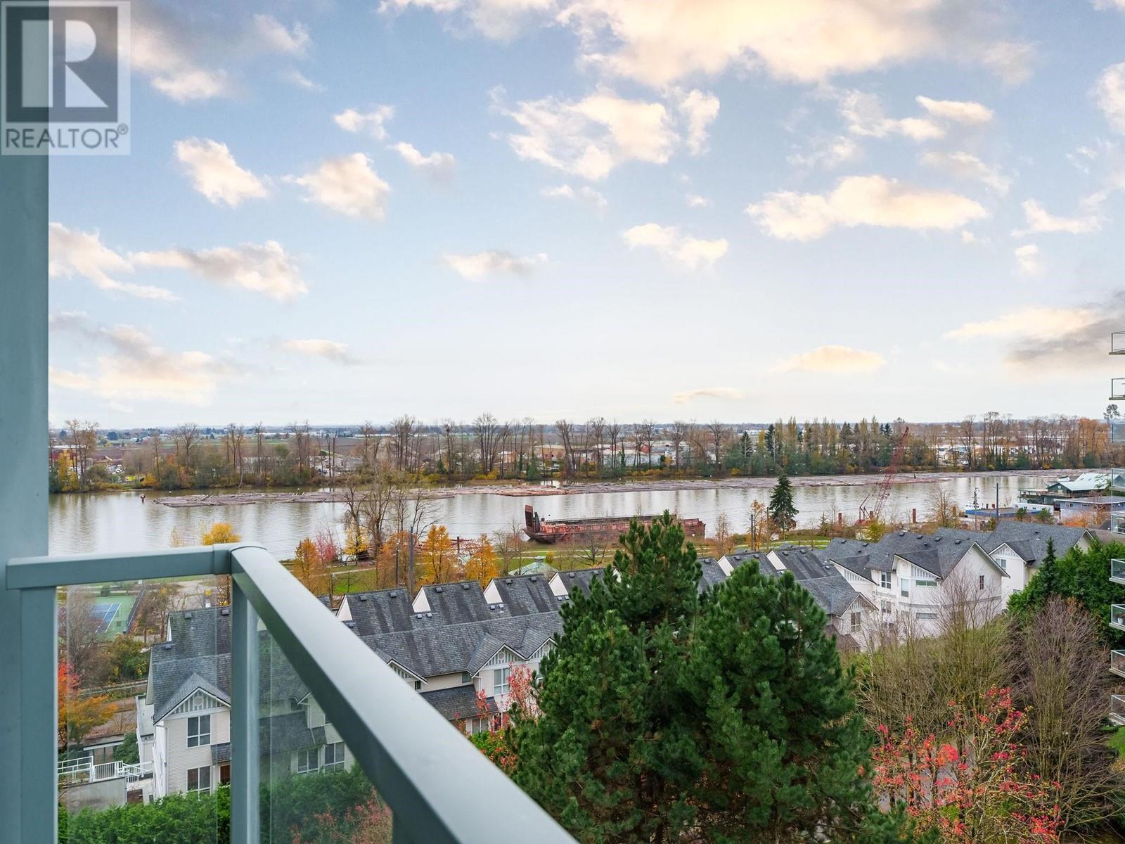 901 2763 Chandlery Place, Vancouver, British Columbia  V5S 4V4 - Photo 1 - R2946068