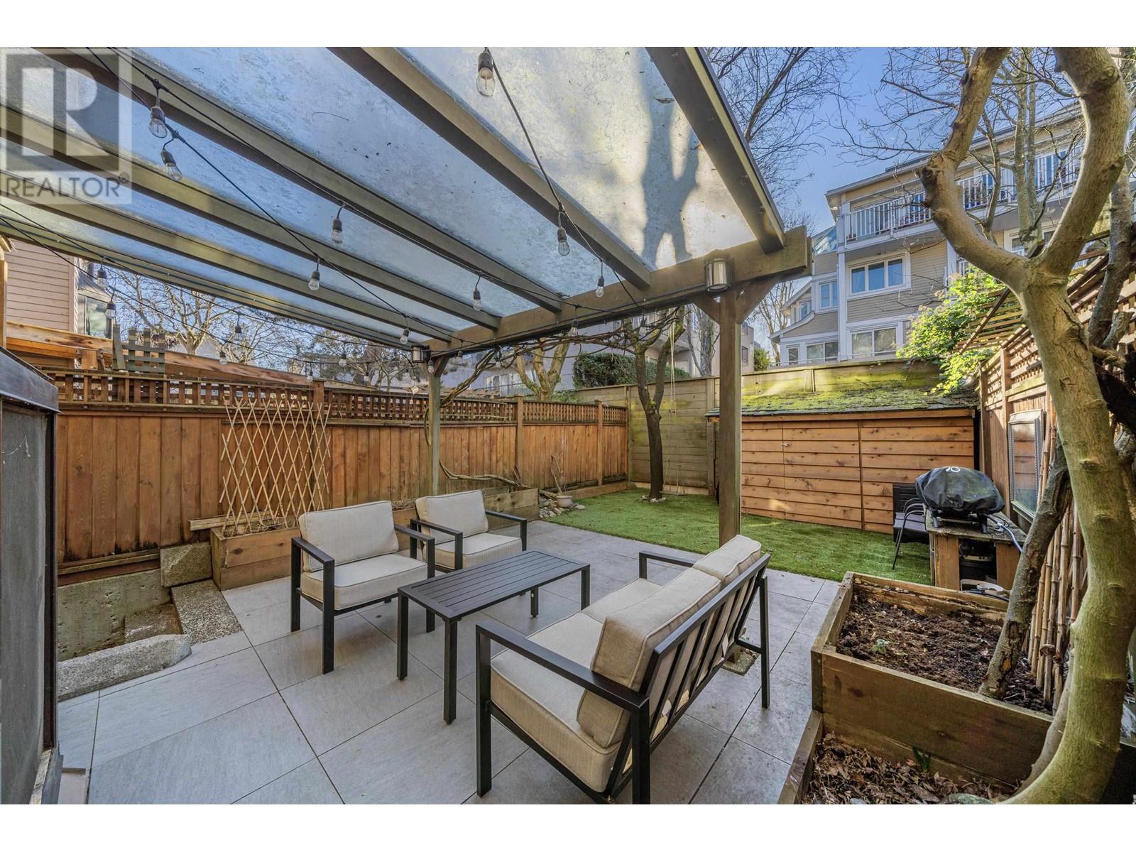 Listing Picture 27 of 33 : 104 1922 W 7TH AVENUE, Vancouver / 溫哥華 - 魯藝地產 Yvonne Lu Group - MLS Medallion Club Member