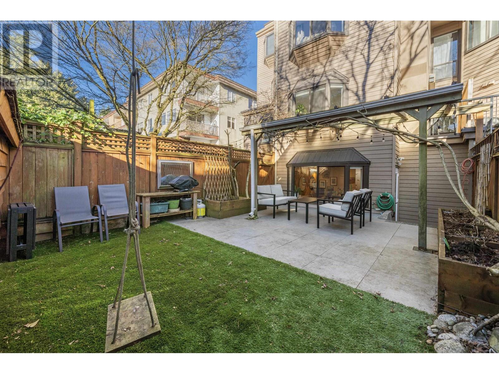 Listing Picture 31 of 33 : 104 1922 W 7TH AVENUE, Vancouver / 溫哥華 - 魯藝地產 Yvonne Lu Group - MLS Medallion Club Member