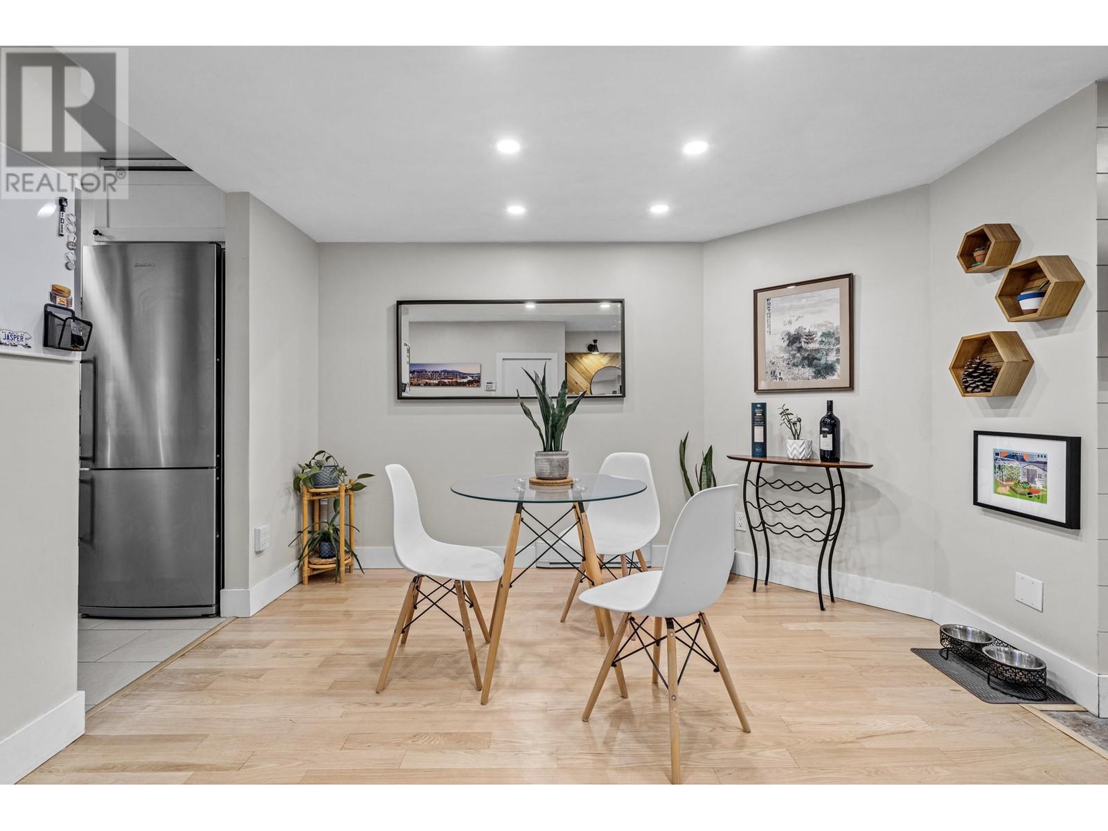 Listing Picture 5 of 33 : 104 1922 W 7TH AVENUE, Vancouver / 溫哥華 - 魯藝地產 Yvonne Lu Group - MLS Medallion Club Member