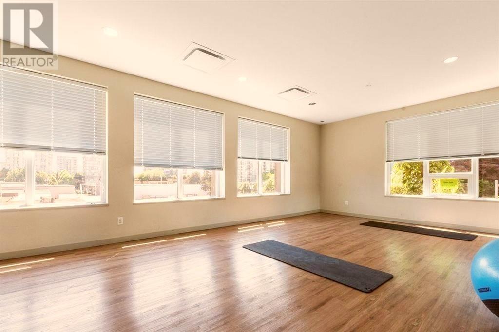 Listing Picture 20 of 32 : 304 5619 CEDARBRIDGE WAY, Richmond / 烈治文 - 魯藝地產 Yvonne Lu Group - MLS Medallion Club Member