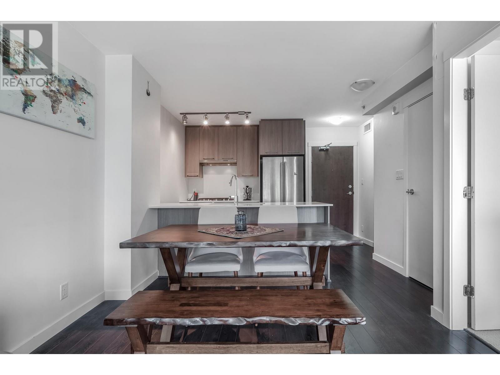 Listing Picture 4 of 32 : 304 5619 CEDARBRIDGE WAY, Richmond / 烈治文 - 魯藝地產 Yvonne Lu Group - MLS Medallion Club Member