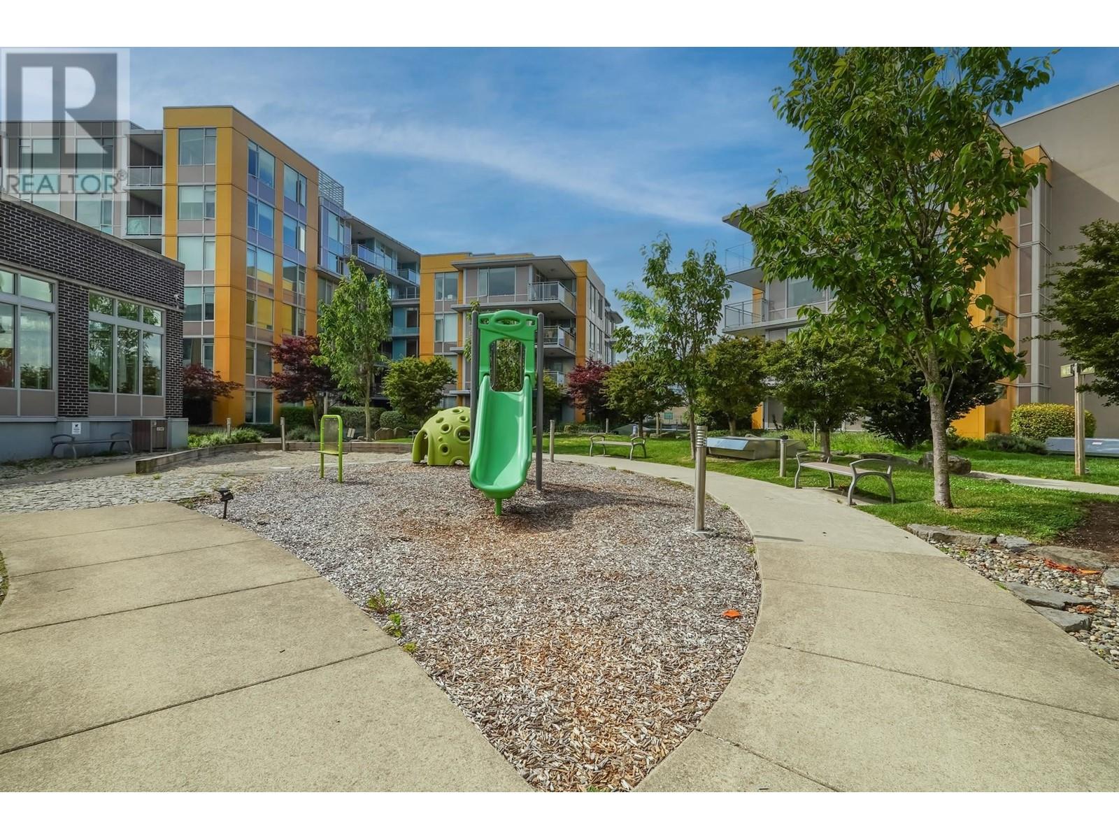 Listing Picture 29 of 32 : 304 5619 CEDARBRIDGE WAY, Richmond / 烈治文 - 魯藝地產 Yvonne Lu Group - MLS Medallion Club Member