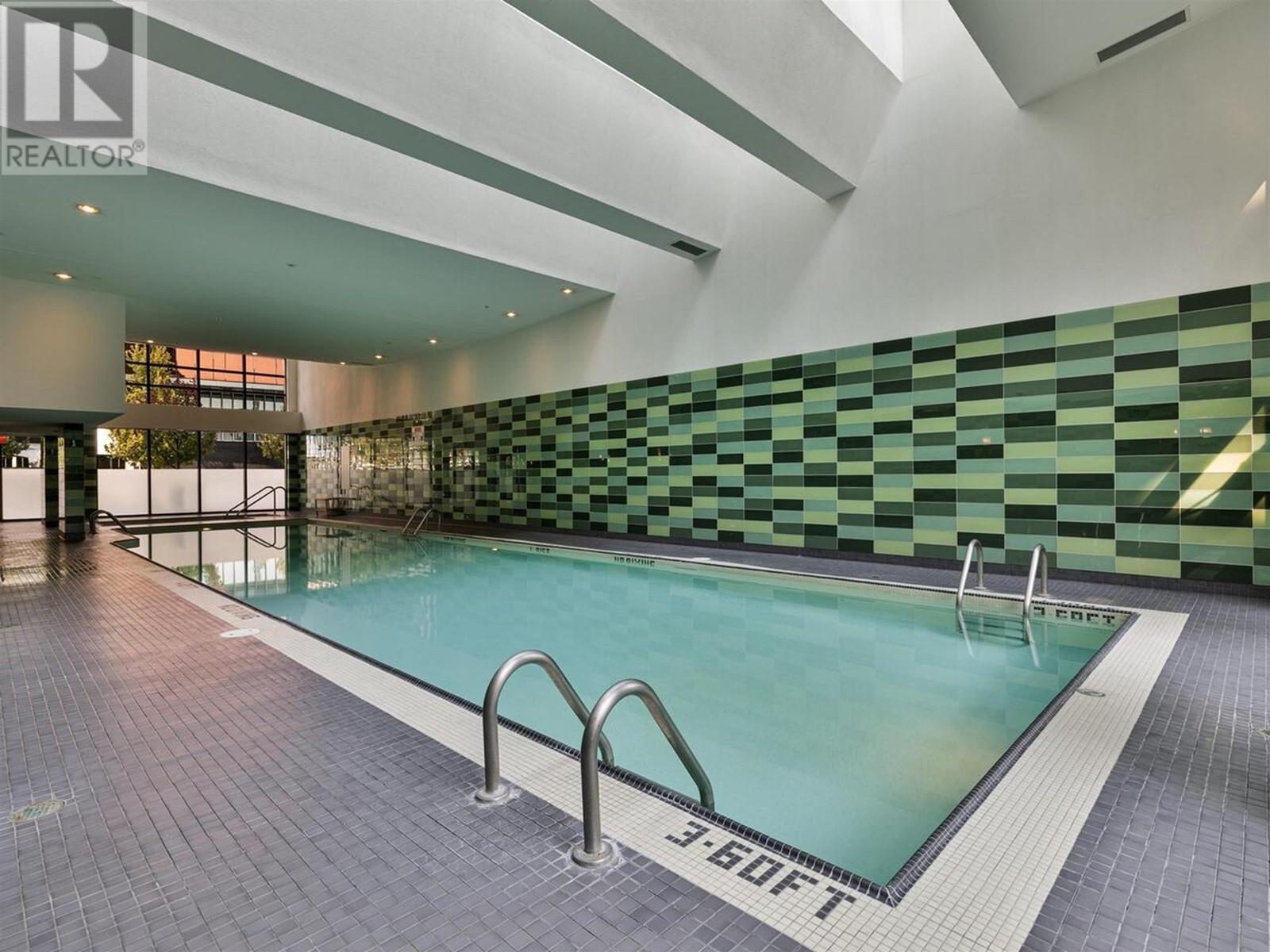 Listing Picture 21 of 28 : 1603 33 SMITHE STREET, Vancouver / 溫哥華 - 魯藝地產 Yvonne Lu Group - MLS Medallion Club Member