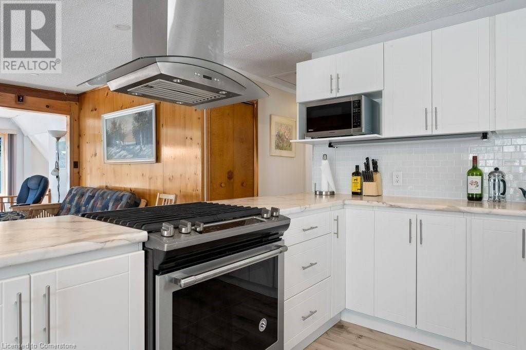 2592 Lakeshore Road, Dunnville, Ontario  N1A 2W8 - Photo 14 - XH4183430