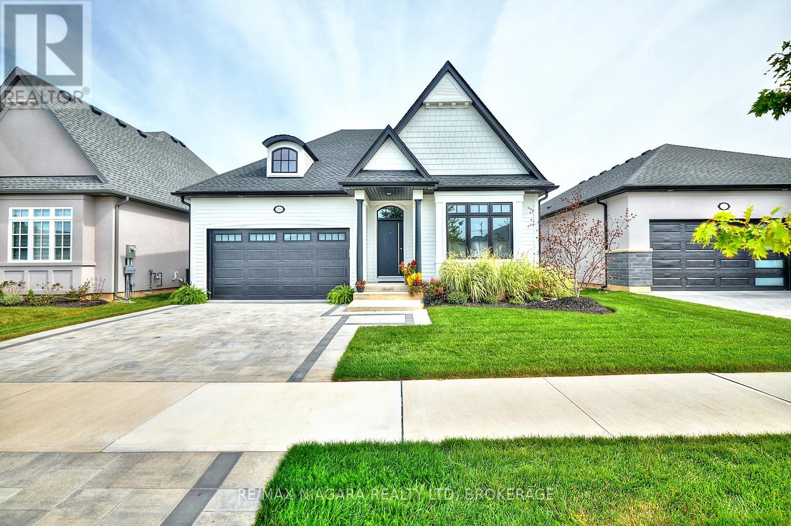 Property at 26 SUNRISE COURT N image 1