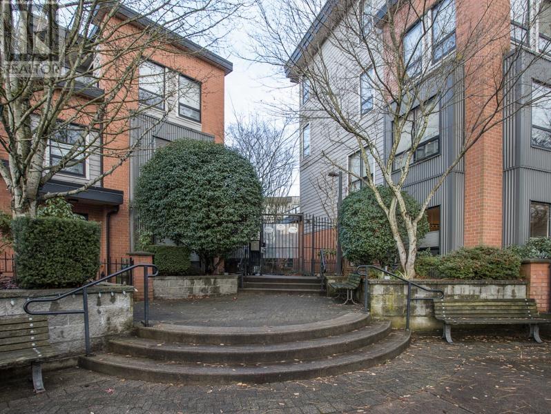 120 1859 Stainsbury Avenue, Vancouver, British Columbia V5N 2M6 - Photo 33 - R2958935