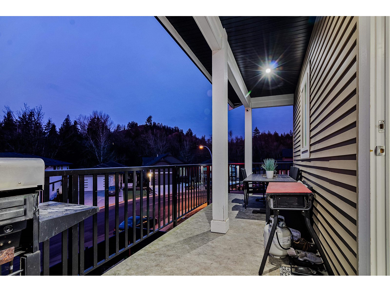 33945 Tooley Place, Mission, British Columbia  V2V 0G5 - Photo 38 - R2959950